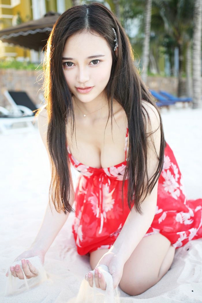 火辣性感唐琪儿酥胸细腰妖娆娇艳销魂诱惑写真