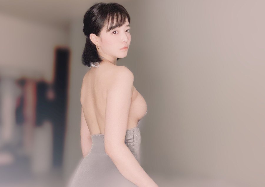 超火辣开胸洋装！ G罩杯气质新人女演员「三宫椿」庆推特2万追踪福利照洗版啦！