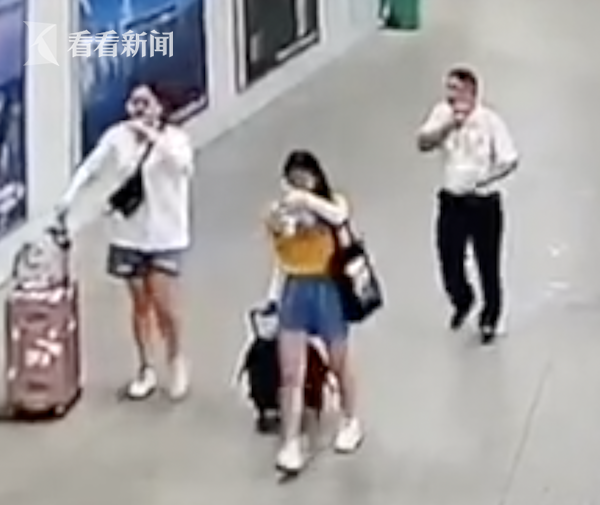 人走了但必须要感恩！两医学生跪地救人无效遭网友恶评 逝者家属回应了