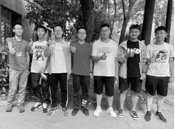 东大的“少年天团”来了！少年3岁半上2年级 自理能力强