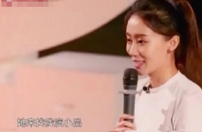 张小斐谈背贾玲好温柔 《你好 李焕英》这电影真的太好看