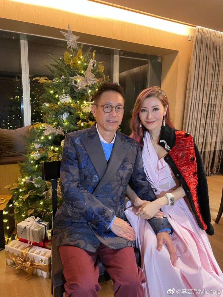 岁月不败美人！李嘉欣晒与黎姿聚会合照 网友：真·绝代芳华