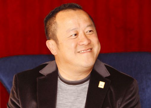 曾宝仪透露曾志伟病况 称其新冠症状正逐渐减缓