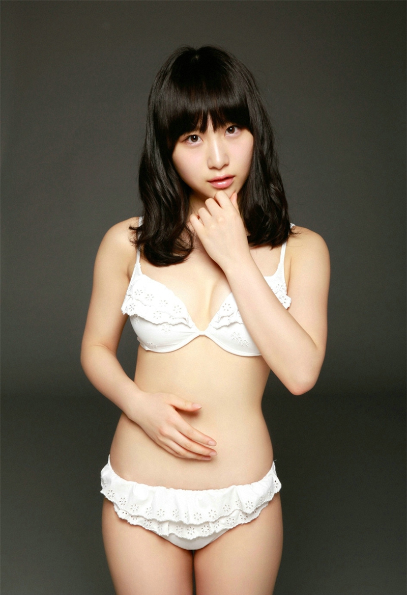 清新黑长直90后白皙美女内衣性感甜美动人