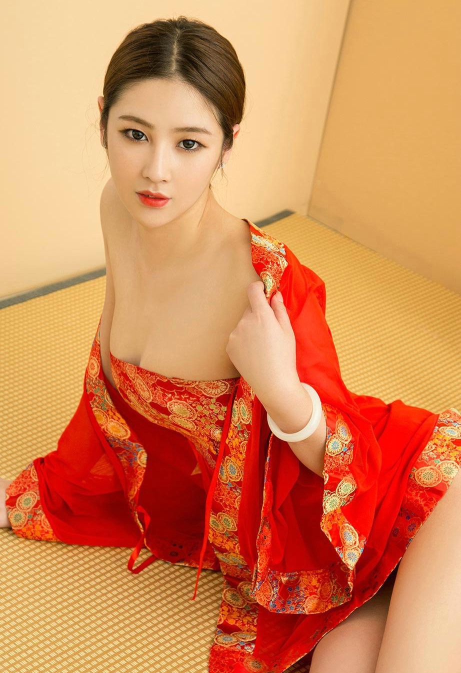 性感古典高挑美女水果迷人高清私房写真
