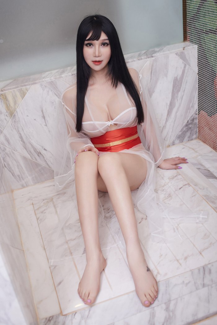 性感尤物李宓儿私房内衣巨乳诱人写真