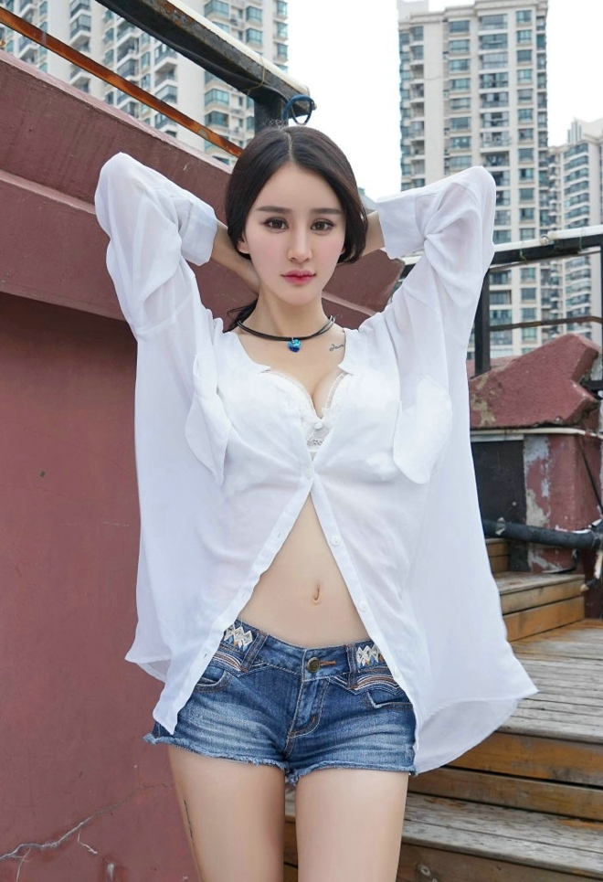 诱惑宅男清新性感气质美女Cheryl青树白色内衣火辣销魂诱惑写真