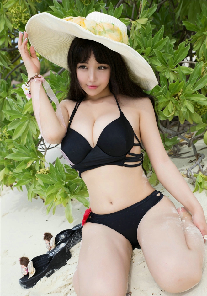 性感宅男女神美女可儿海滩巨乳诱惑幽韵火辣写真