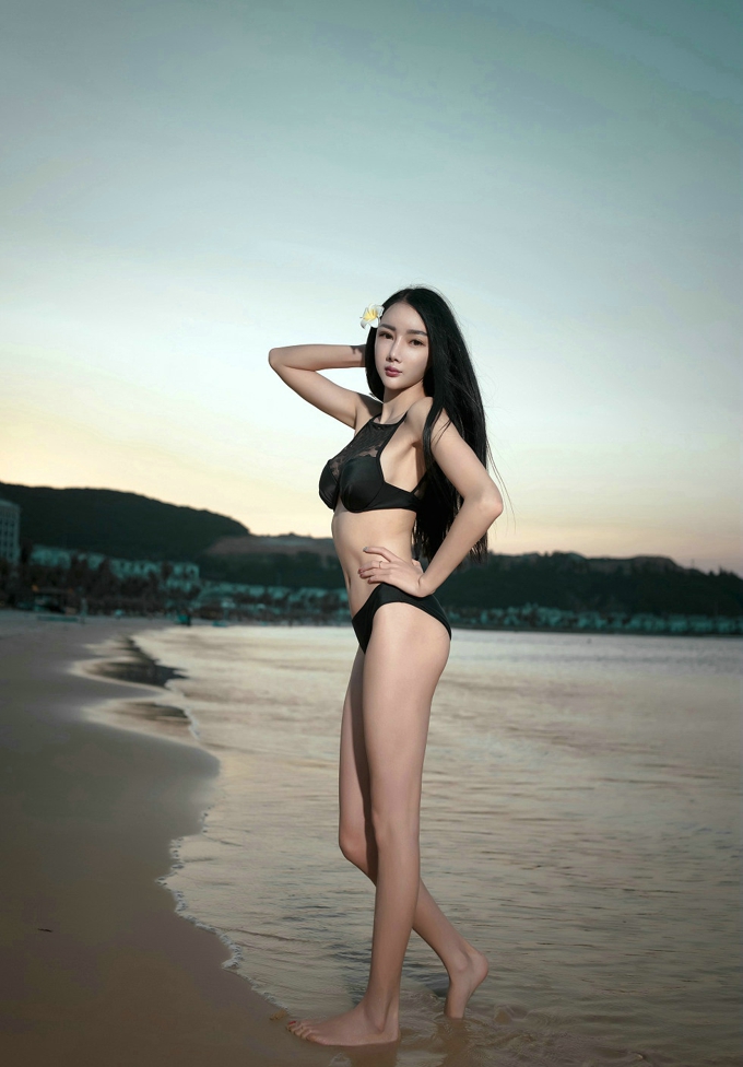 极品尤物火辣身材三点式比基尼诱惑婕西儿jessie性感勾魂气质写真