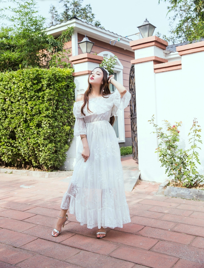 清纯美女李梓熙花仙子白纱裙撩裙秀白色蕾丝内裤诱惑写真