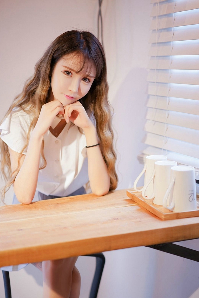 顾北北性感 诱惑美乳翘臀美腿气质清纯魅惑写真