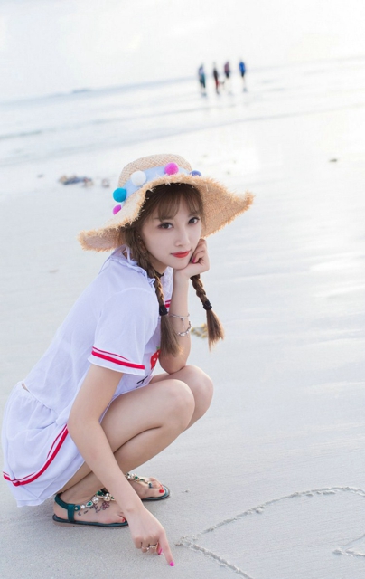 清纯美女杨晨晨sugar海边性感写真