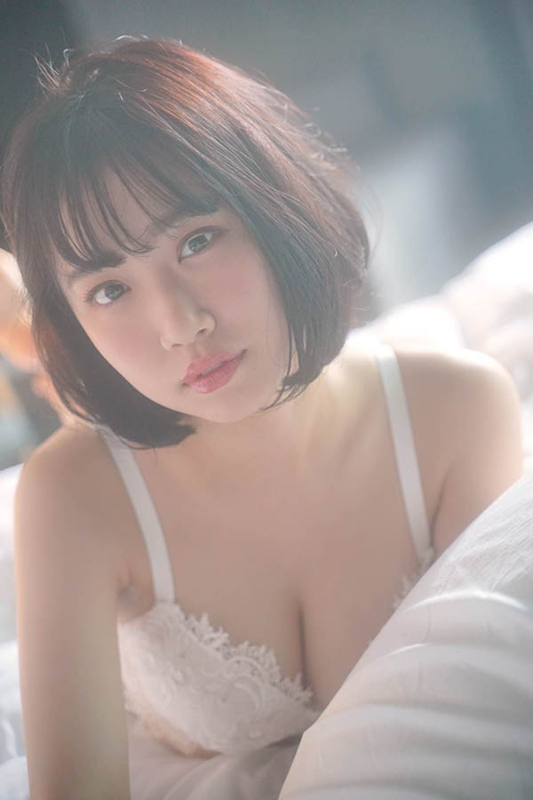 童颜巨R安达夕莉：妈妈说有要事相谈，该不会⋯我拍片被抓到了吧？ ...